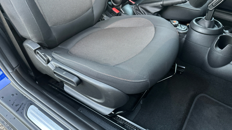 MINI Hatchback 1.5 Cooper Classic II 3dr Petrol Hatchback